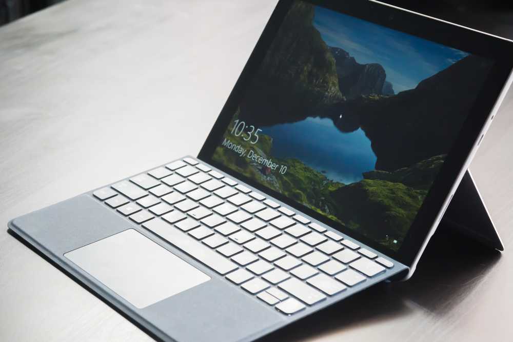 Microsoft Surface Book 2