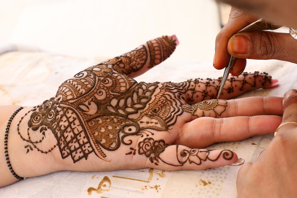 Half-Hand Mehndi Designs