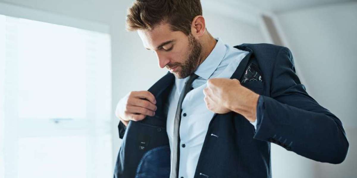 The Ultimate Guide to the Best Dress Shirts for Men in 2024