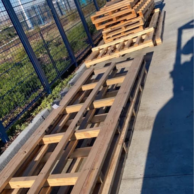 Pallets of wood hard. Paletas de madera resistentes Profile Picture