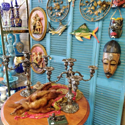crowns antiques center Profile Picture