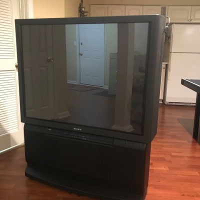 Free Sony 48 inch Rear Projection TV Profile Picture