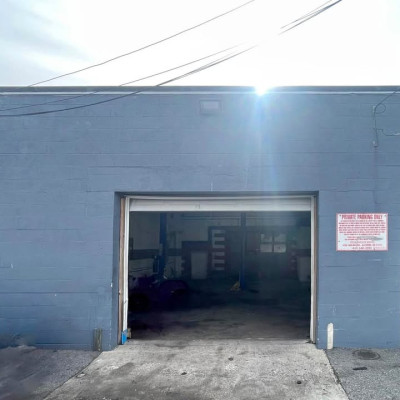 1,250 ft² Auto Mechanic or Storage Garage For Rent ($1,750/month, bathroom, and car lift included) Profile Picture