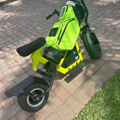 Golf Scooter by Finn Cycle (Golf Bag Included) Profile Picture