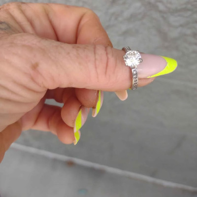 1 carat Cubic Zirconia Engagement Ring.Marked SU CH CZ Profile Picture